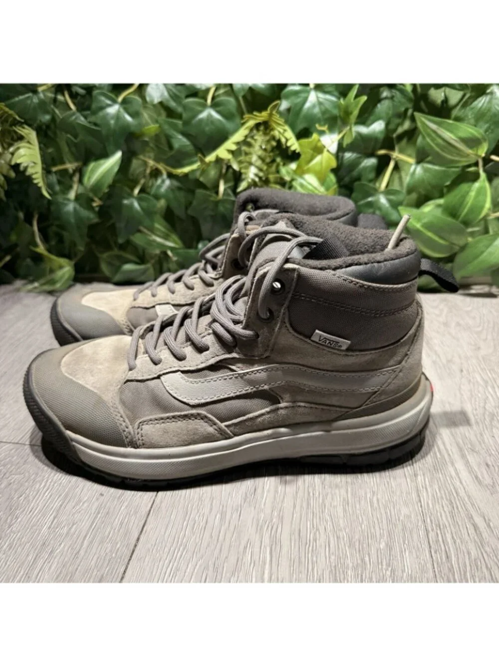 Vans Ultrarange Exo Hi MTE Drizzle Gray Hiking Sneaker Boots Mens Sz 6.5 Women 8